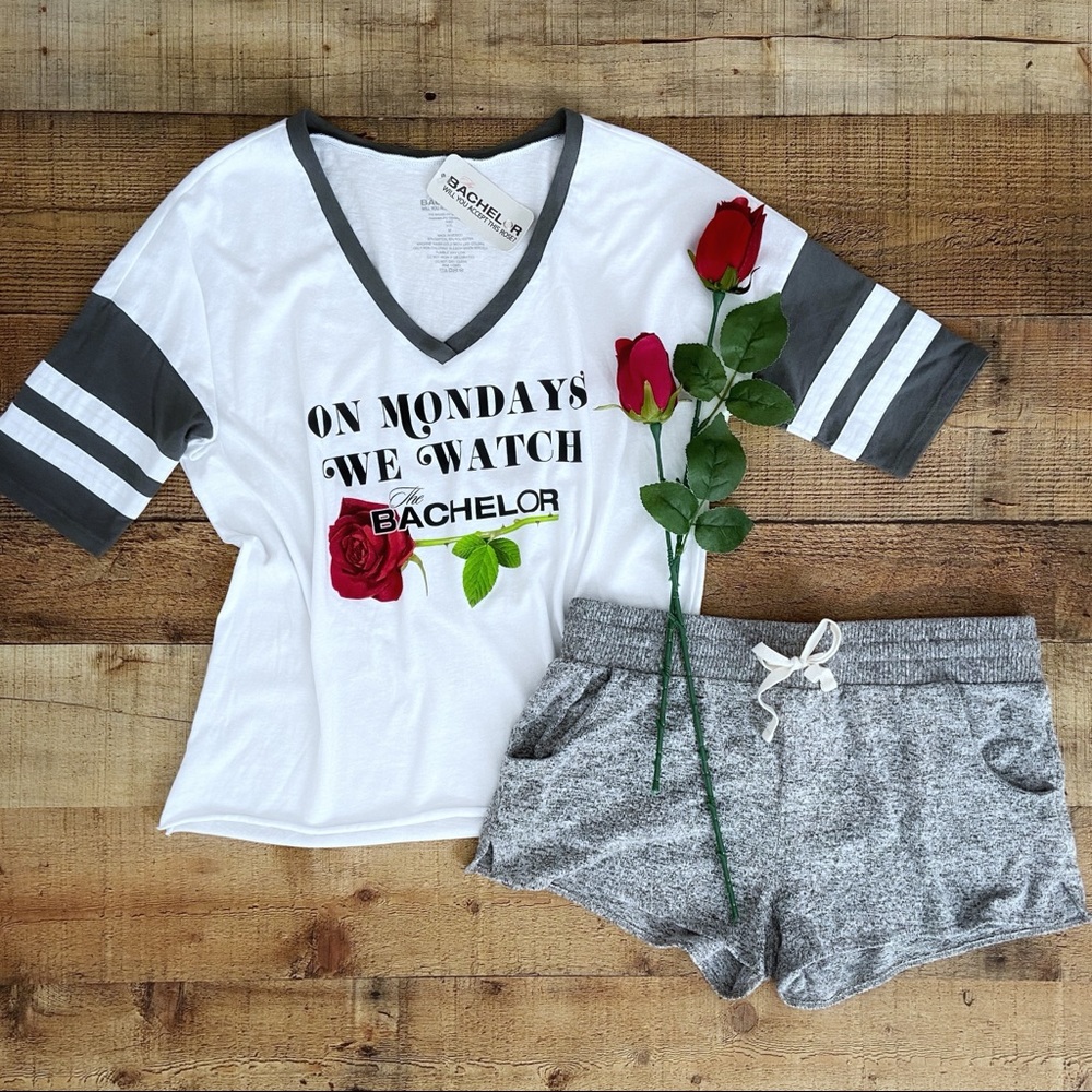 🌹The Bachelor Tee - Brand New